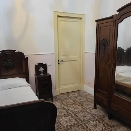 Art House Venusio نابولي